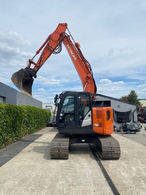 Hitachi ZX 135 US 5-B - Excavadora de cadenas: foto 1 Hitachi ZX 135 US 5-B - Excavadora de cadenas: foto 1