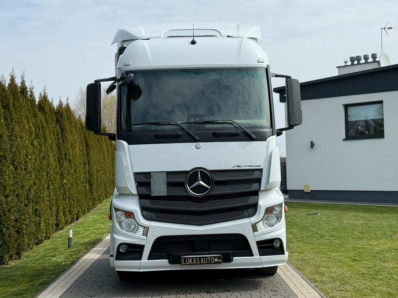 Mercedes-Benz ACTROS 1845 HYDRAULIC - Cabeza tractora: foto 2 Mercedes-Benz ACTROS 1845 HYDRAULIC - Cabeza tractora: foto 2