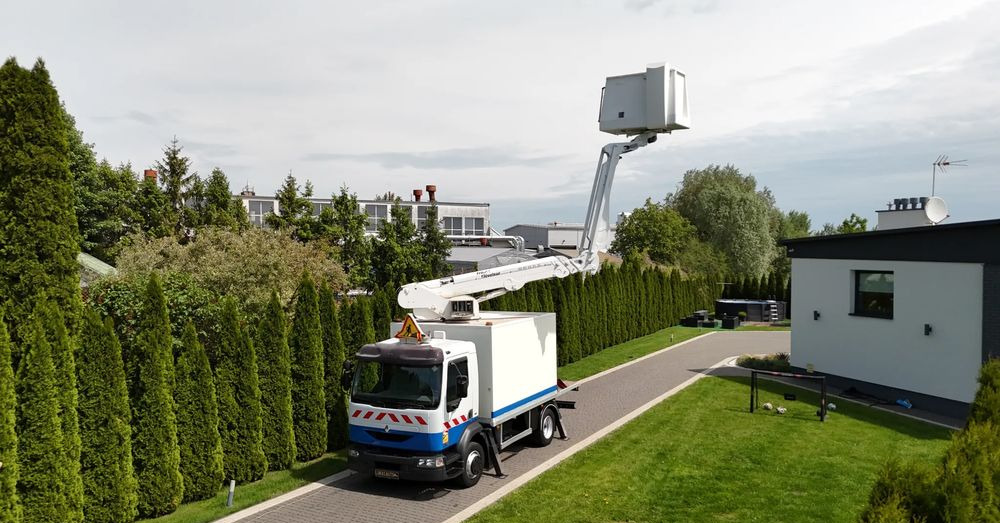 Renault MIDLUM 180 DCI 18 M WINDA FRANCE ELEVATEUR - Camión con plataforma elevadora: foto 2 Renault MIDLUM 180 DCI 18 M WINDA FRANCE ELEVATEUR - Camión con plataforma elevadora: foto 2