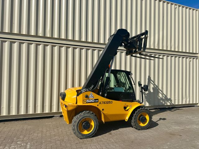 JCB 520-40 / 2017 BJ / 2.297 Bh / 4 Meter / 2 Tonnen - Manipulador telescópico: foto 4 JCB 520-40 / 2017 BJ / 2.297 Bh / 4 Meter / 2 Tonnen - Manipulador telescópico: foto 4