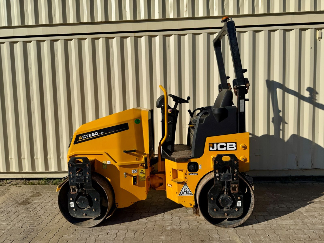 JCB CT260-120 / 2019 BJ / 751 H / 2.560 KG - Apisonadora de asfalto: foto 2 JCB CT260-120 / 2019 BJ / 751 H / 2.560 KG - Apisonadora de asfalto: foto 2