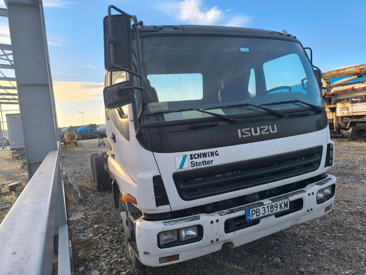 Isuzu 2.8 CXZ 81 - Chasis camión: foto 1 Isuzu 2.8 CXZ 81 - Chasis camión: foto 1