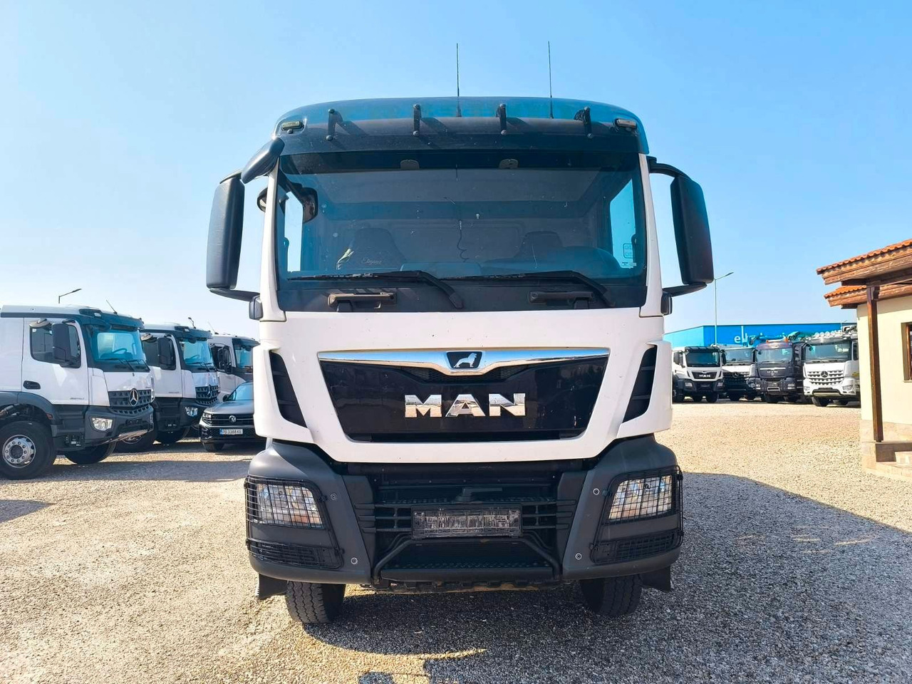 MAN TGS 41.420 MEILLER KIPPER - Portacontenedor de cadenas camión: foto 2 MAN TGS 41.420 MEILLER KIPPER - Portacontenedor de cadenas camión: foto 2