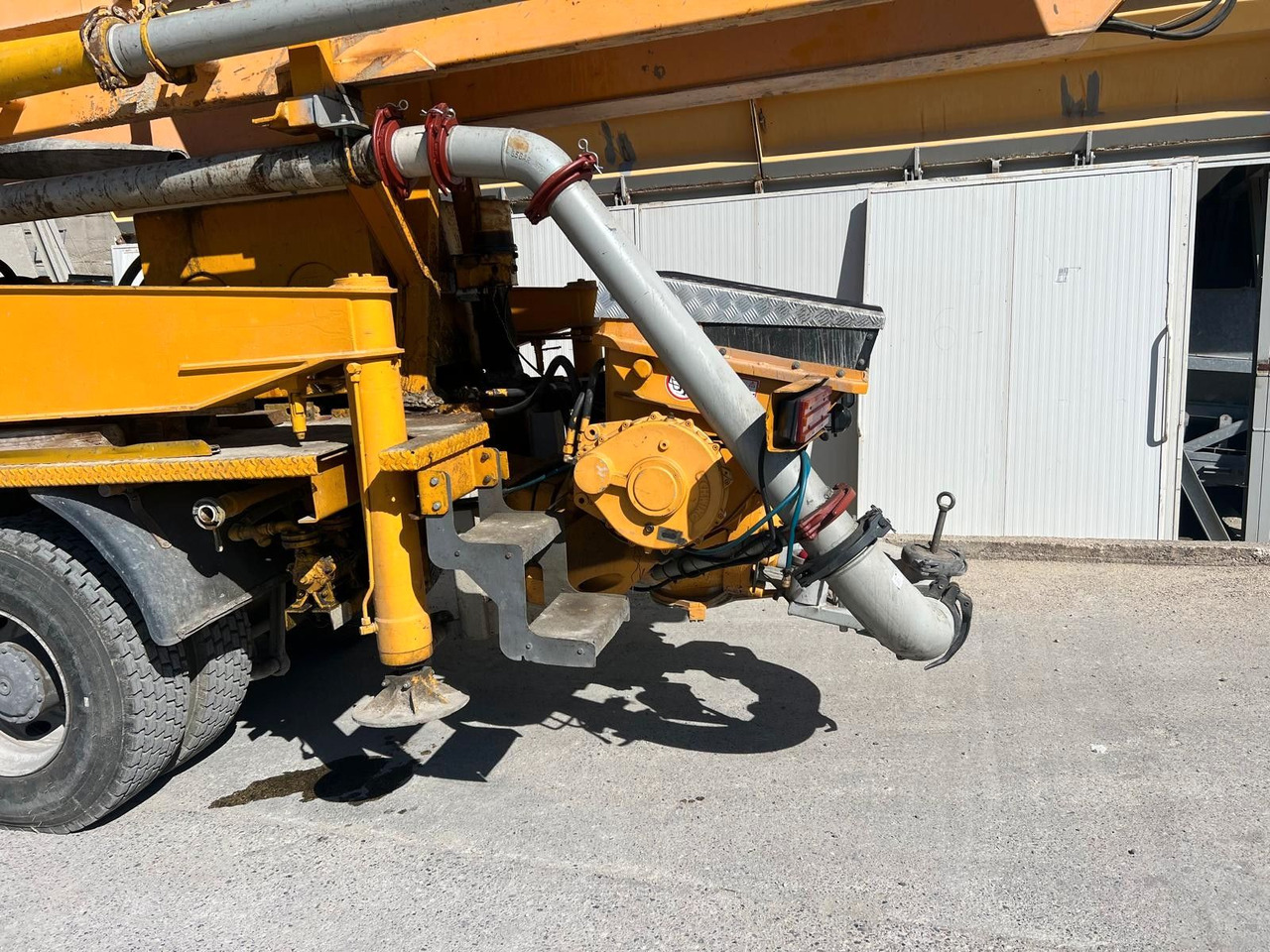 Mercedes-Benz ACTROS 3332 ELBA SCHWING 36M - Bomba de hormigón: foto 3 Mercedes-Benz ACTROS 3332 ELBA SCHWING 36M - Bomba de hormigón: foto 3