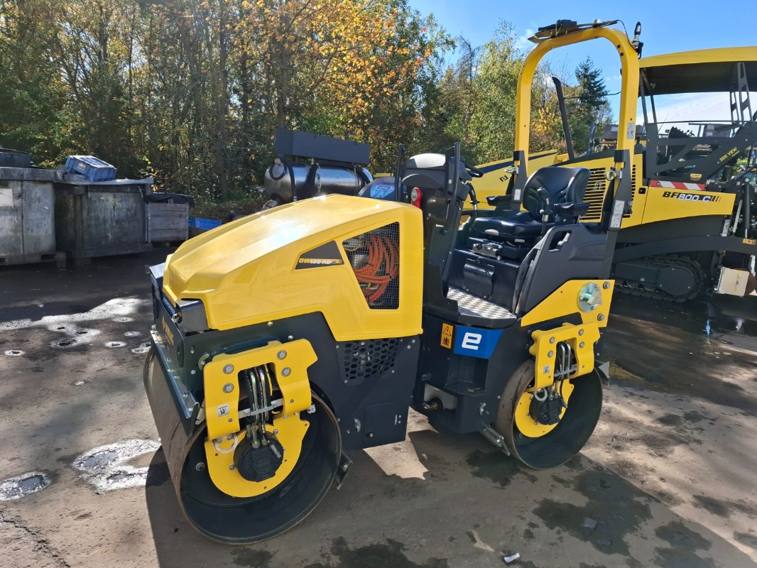 BOMAG DE BW 120 ADe-5 - Rodillo: foto 1 BOMAG DE BW 120 ADe-5 - Rodillo: foto 1