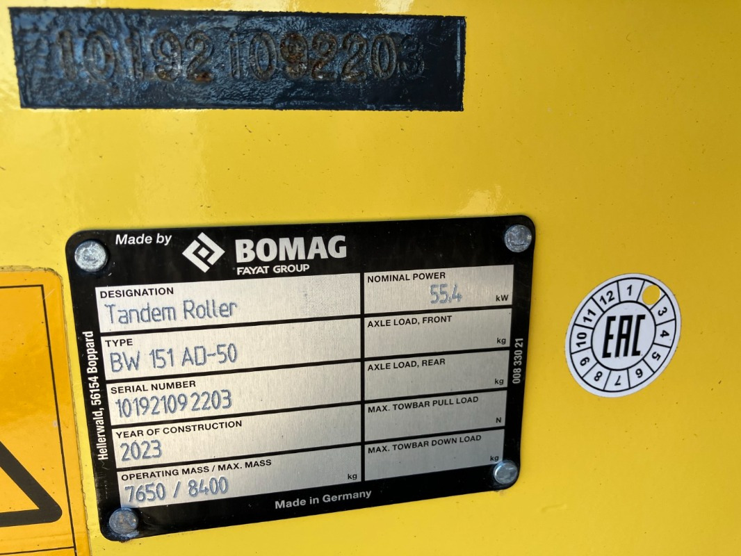BOMAG DE BW 151 AD-50 Stage IIIa/Tier 4i - Apisonadora de asfalto: foto 2 BOMAG DE BW 151 AD-50 Stage IIIa/Tier 4i - Apisonadora de asfalto: foto 2