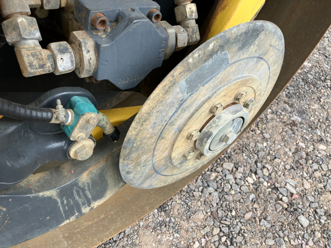 BOMAG DE BW 154 AP-4i Stage IIIb/Tier 4f - Rodillo: foto 3 BOMAG DE BW 154 AP-4i Stage IIIb/Tier 4f - Rodillo: foto 3