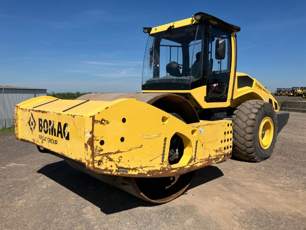 BOMAG DE BW 226 BVC-5 Stage V/Tier 4f - Rodillo: foto 1 BOMAG DE BW 226 BVC-5 Stage V/Tier 4f - Rodillo: foto 1