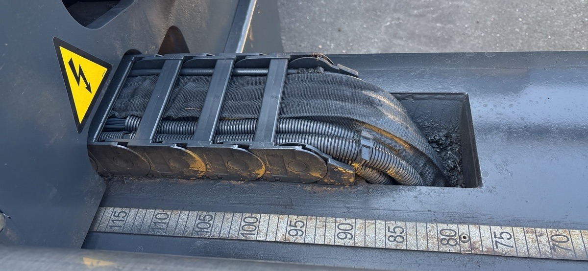 Pavimentadora de asfalto BOMAG IT BF 600 P-2 S500 Stage IV/Tier 4f: foto 6 Pavimentadora de asfalto BOMAG IT BF 600 P-2 S500 Stage IV/Tier 4f: foto 6