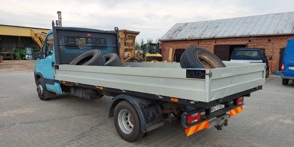 Iveco Daily 65C17 silnik 3.0 skrzynia automat - Caja abierta furgoneta: foto 3 Iveco Daily 65C17 silnik 3.0 skrzynia automat - Caja abierta furgoneta: foto 3