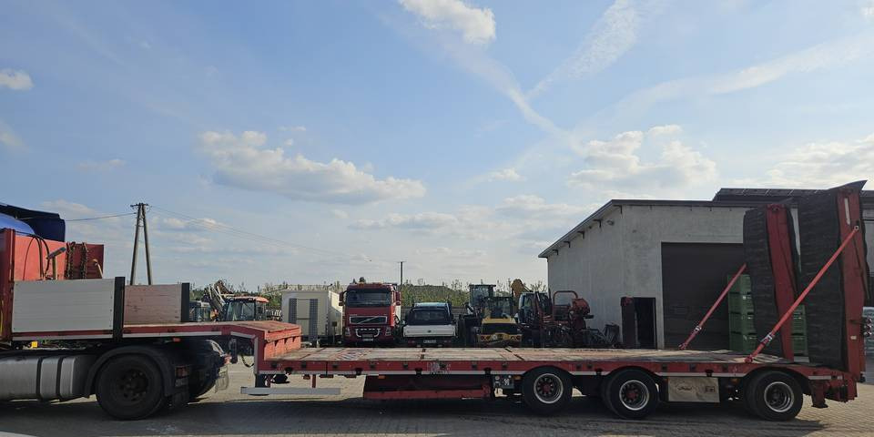 Naczepa niskopodwozie Bodex KIS3J DMC 47 ton - Góndola rebajadas semirremolque: foto 4 Naczepa niskopodwozie Bodex KIS3J DMC 47 ton - Góndola rebajadas semirremolque: foto 4