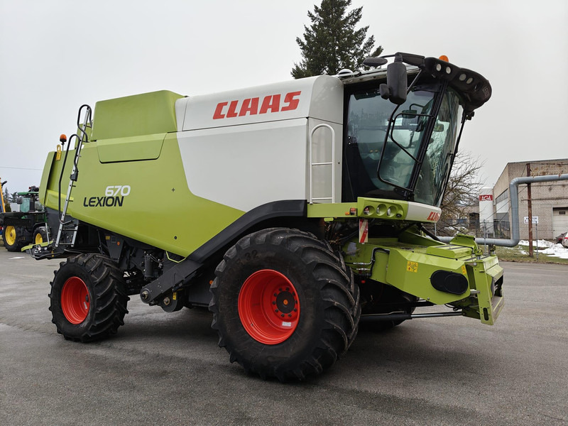 Claas Lexion 670 - Cosechadora de granos: foto 1 Claas Lexion 670 - Cosechadora de granos: foto 1