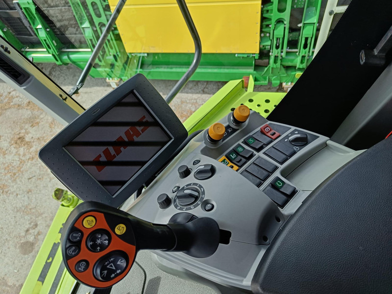 Leasing financiero de Claas Lexion 670 V750 leasing Claas Lexion 670 V750: foto 17