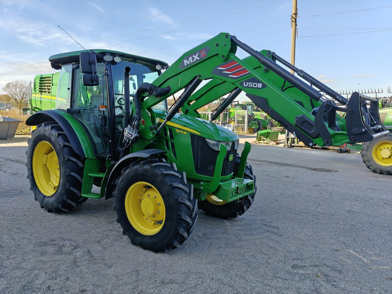 John Deere 5100M - Tractor: foto 1 John Deere 5100M - Tractor: foto 1