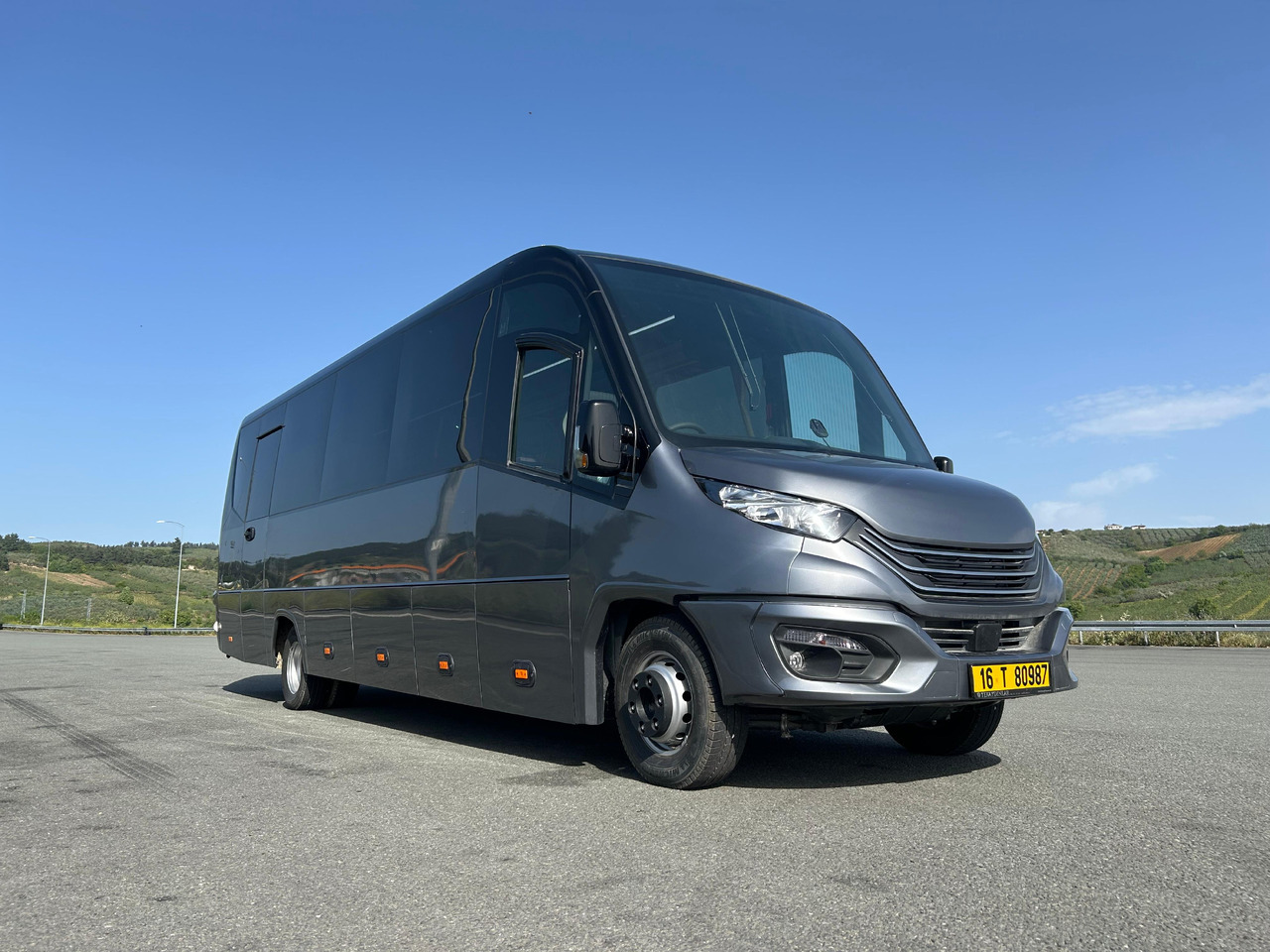 IVECO DAILY - RIGHT HAND DRIVE TOURISTIC VEHICLE - Autocar: foto 1 IVECO DAILY - RIGHT HAND DRIVE TOURISTIC VEHICLE - Autocar: foto 1