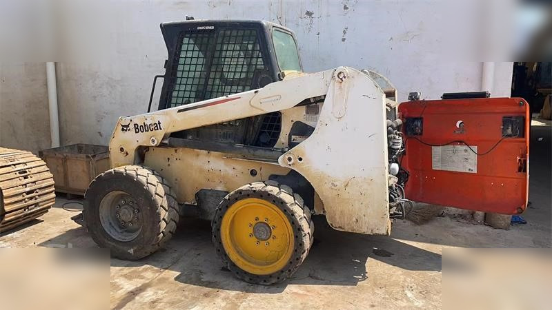 BOBCAT S220 - Minicargadora: foto 1 BOBCAT S220 - Minicargadora: foto 1
