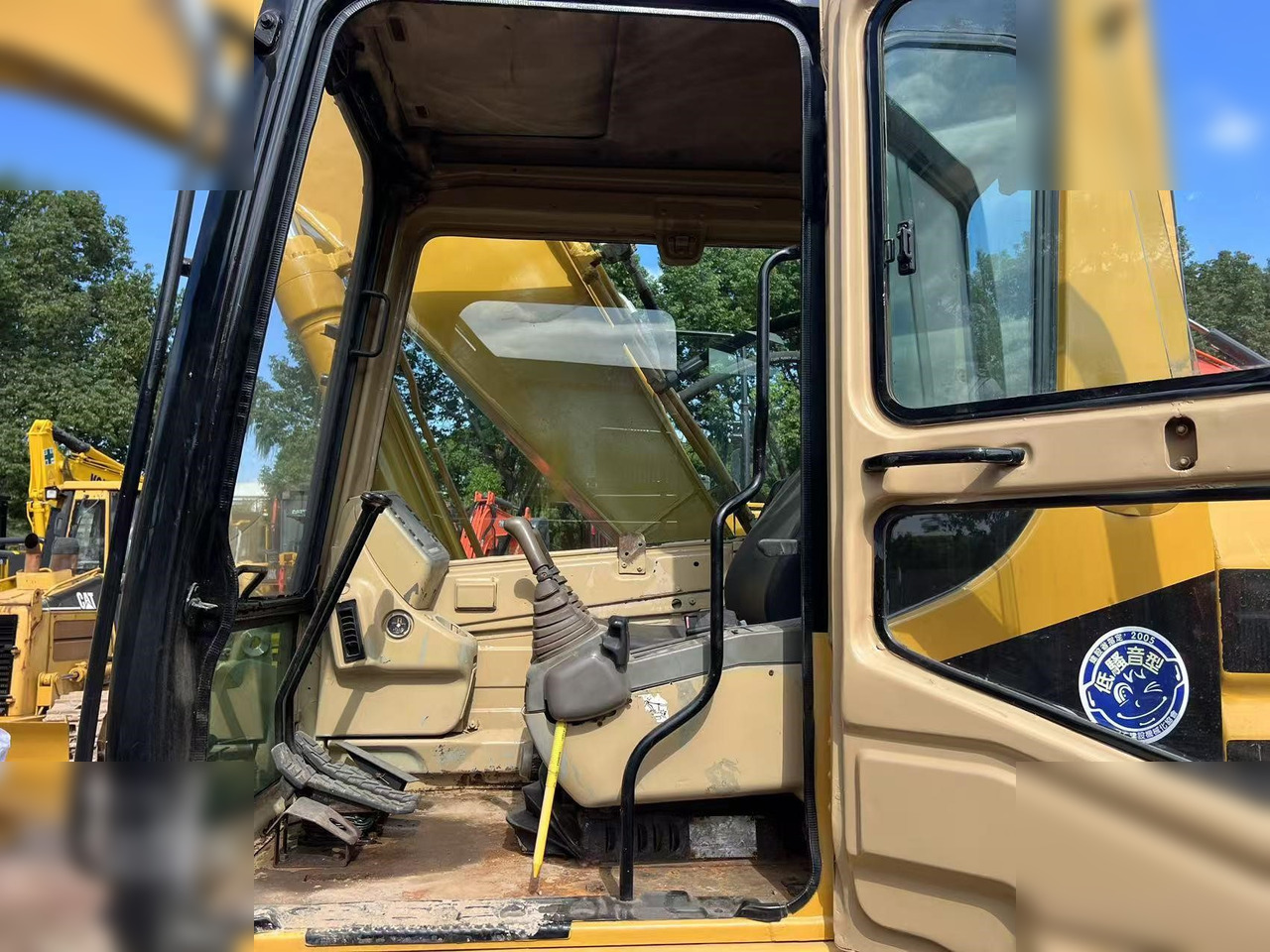 Excavadora de cadenas CATERPILLAR 320BL: foto 6