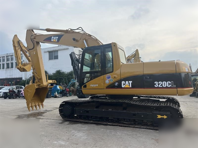 CATERPILLAR 320CL - Excavadora de cadenas: foto 1 CATERPILLAR 320CL - Excavadora de cadenas: foto 1