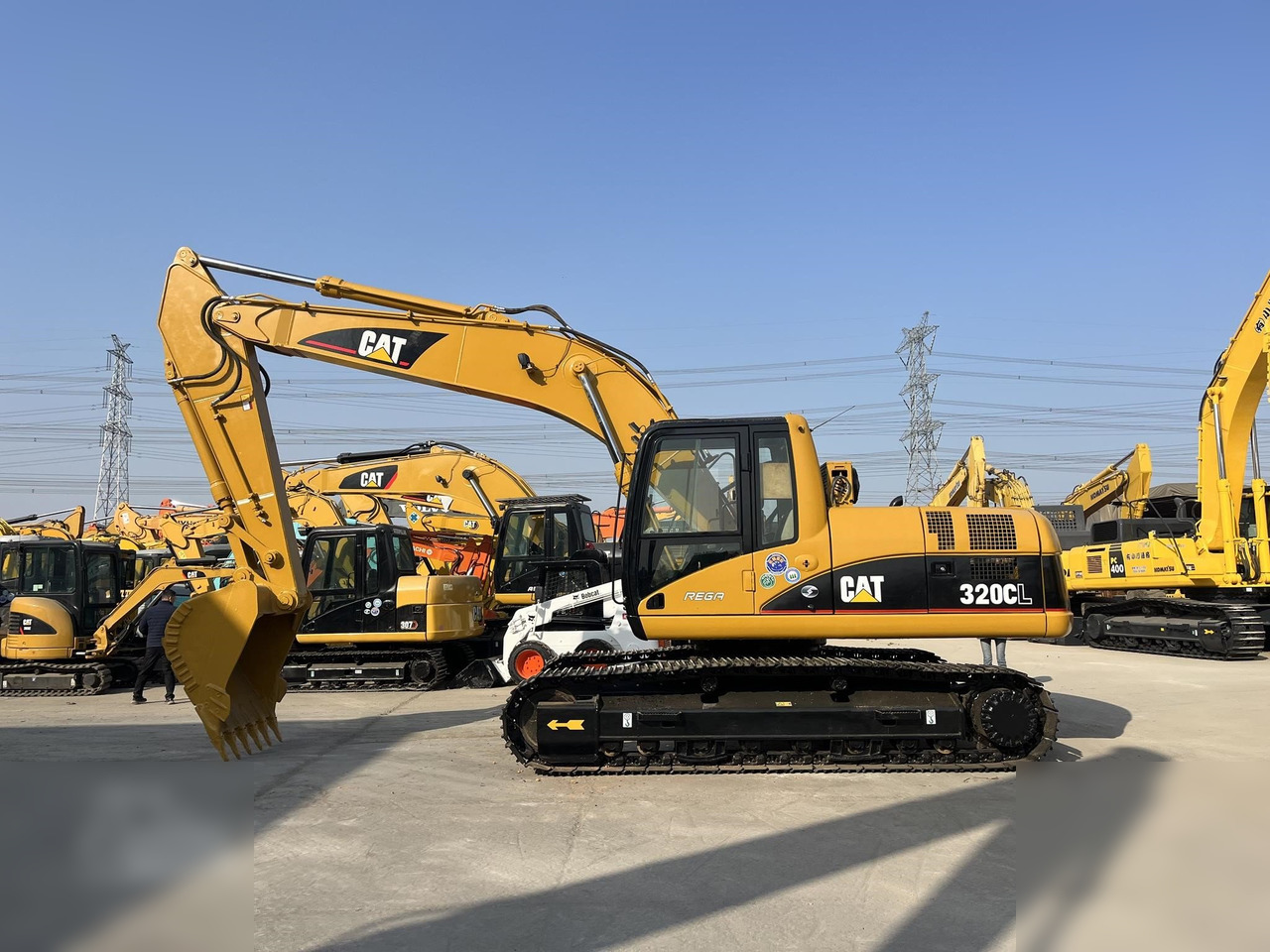 CATERPILLAR 320CL - Excavadora de cadenas: foto 1 CATERPILLAR 320CL - Excavadora de cadenas: foto 1