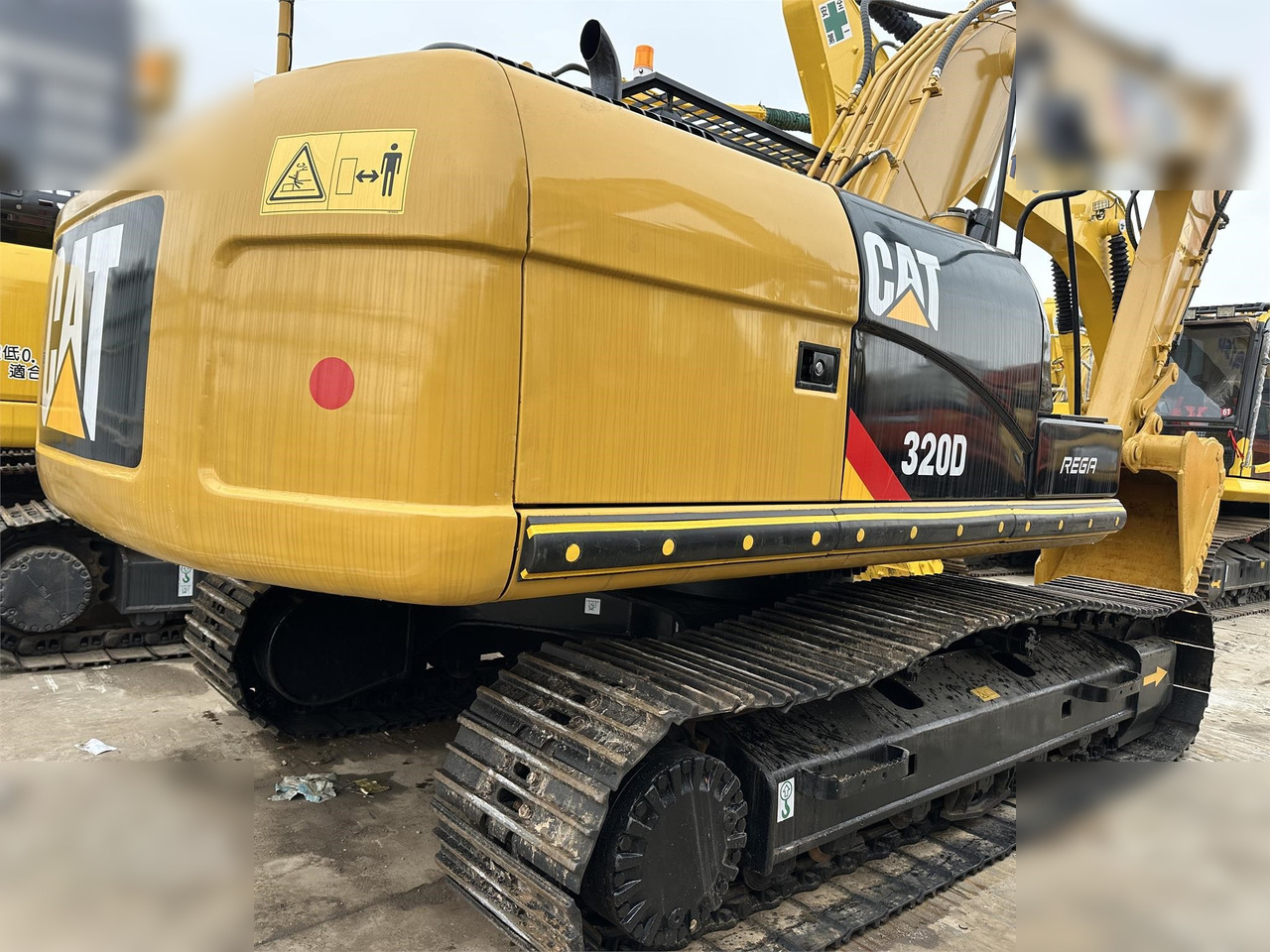 CATERPILLAR 320D - Excavadora de cadenas: foto 2 CATERPILLAR 320D - Excavadora de cadenas: foto 2