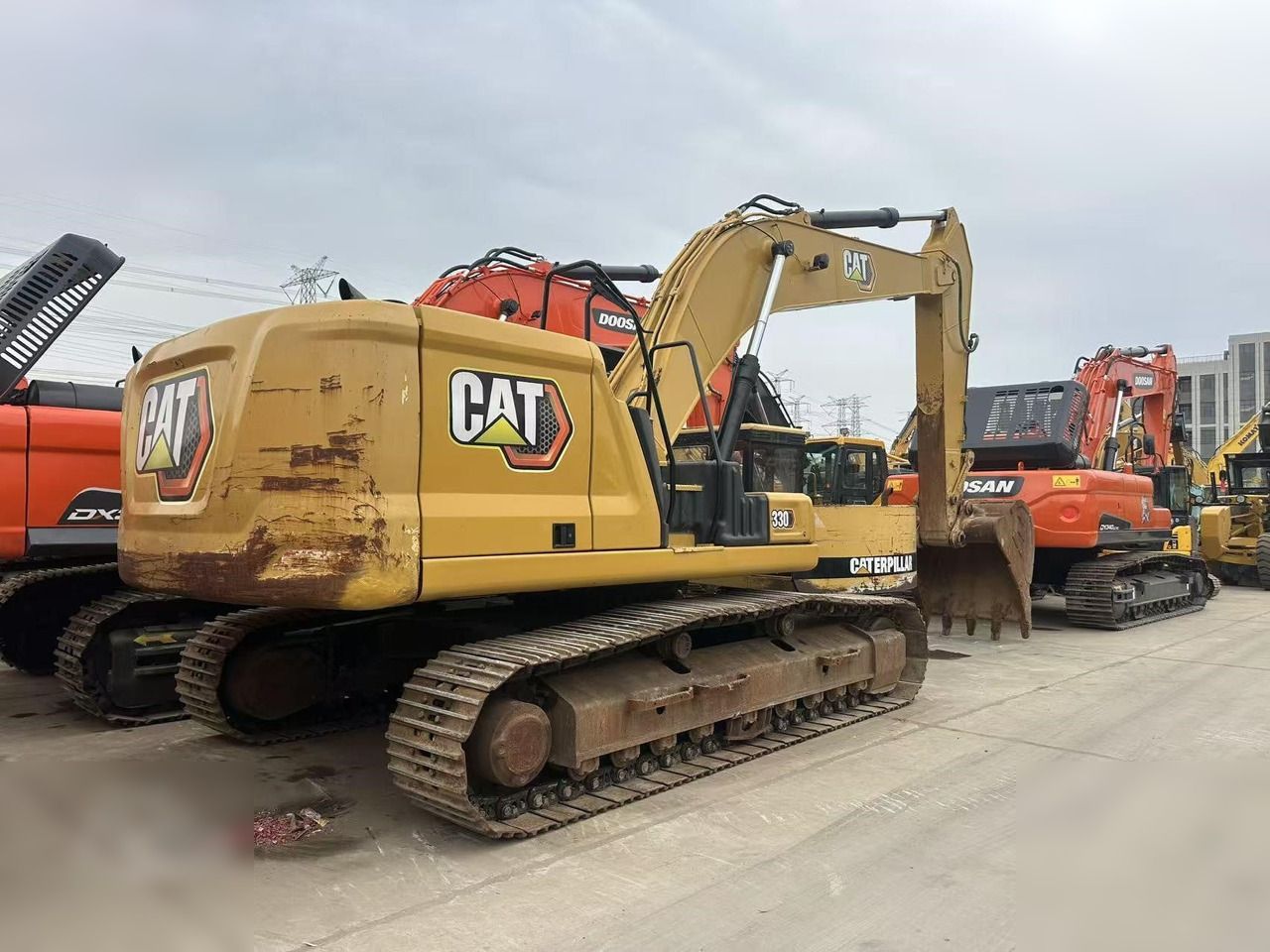 CATERPILLAR 330 - Excavadora de cadenas: foto 2 CATERPILLAR 330 - Excavadora de cadenas: foto 2