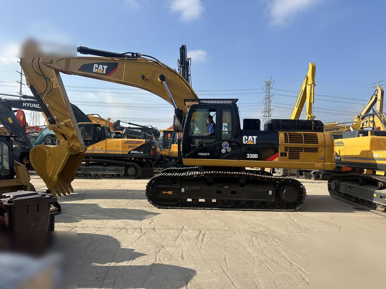 CATERPILLAR 330D - Excavadora de cadenas: foto 1 CATERPILLAR 330D - Excavadora de cadenas: foto 1