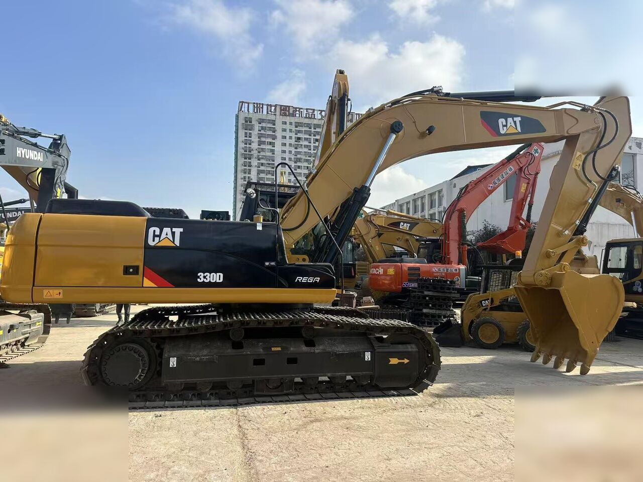 CATERPILLAR 330D - Excavadora de cadenas: foto 2 CATERPILLAR 330D - Excavadora de cadenas: foto 2