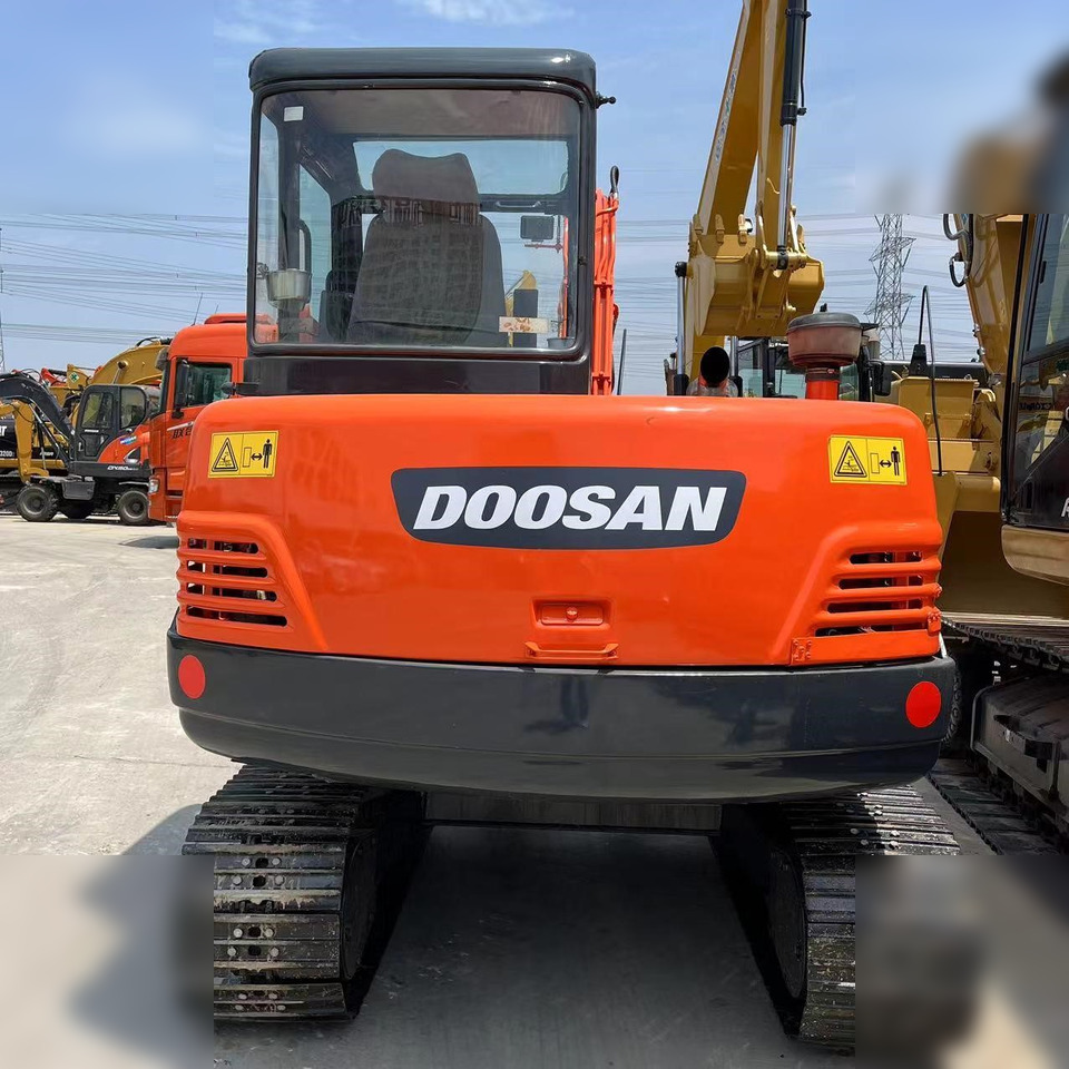 DOOSAN DH55-V - Miniexcavadora: foto 4 DOOSAN DH55-V - Miniexcavadora: foto 4