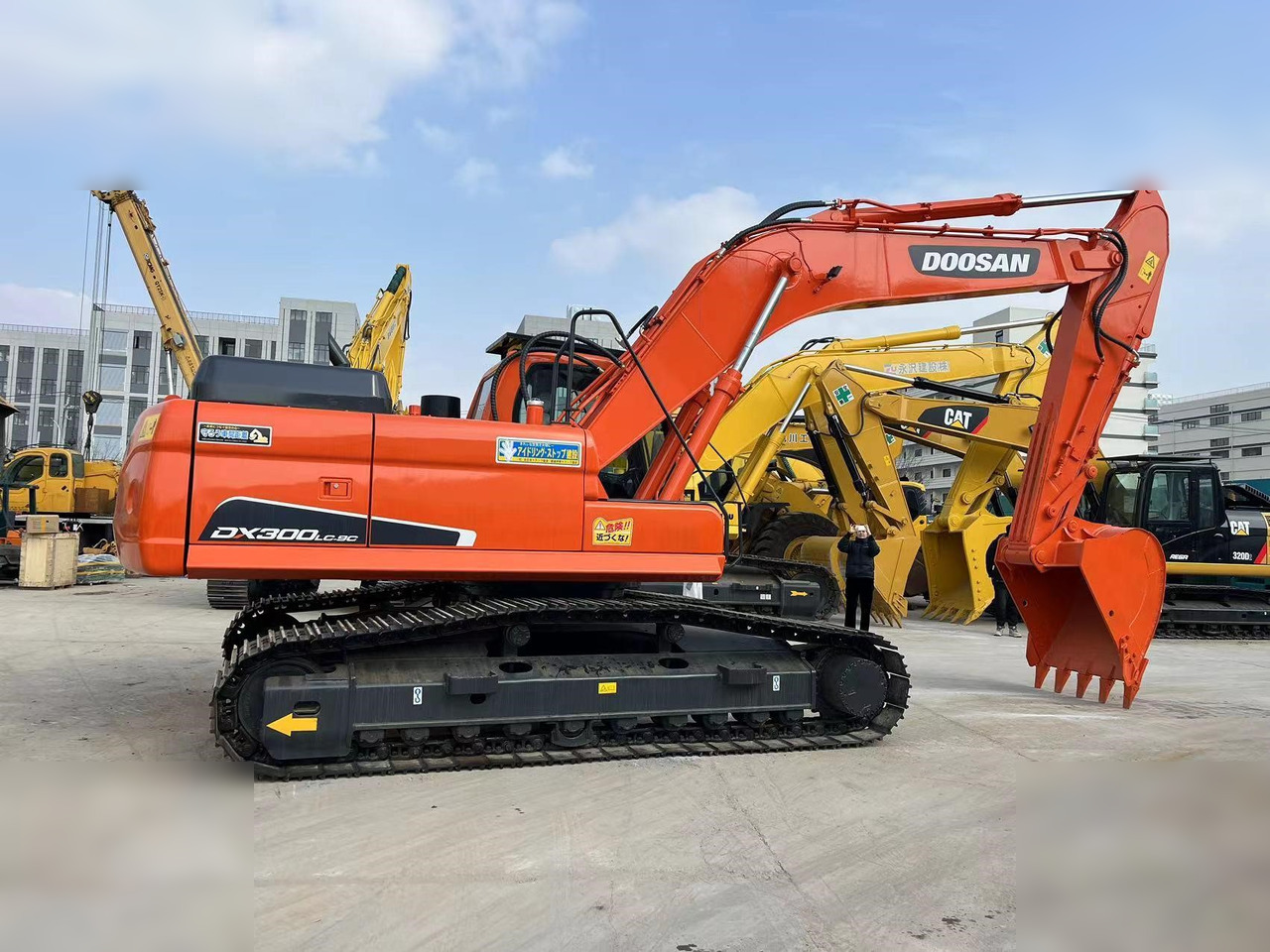 DOOSAN DX300 LC-9C - Excavadora de cadenas: foto 2 DOOSAN DX300 LC-9C - Excavadora de cadenas: foto 2
