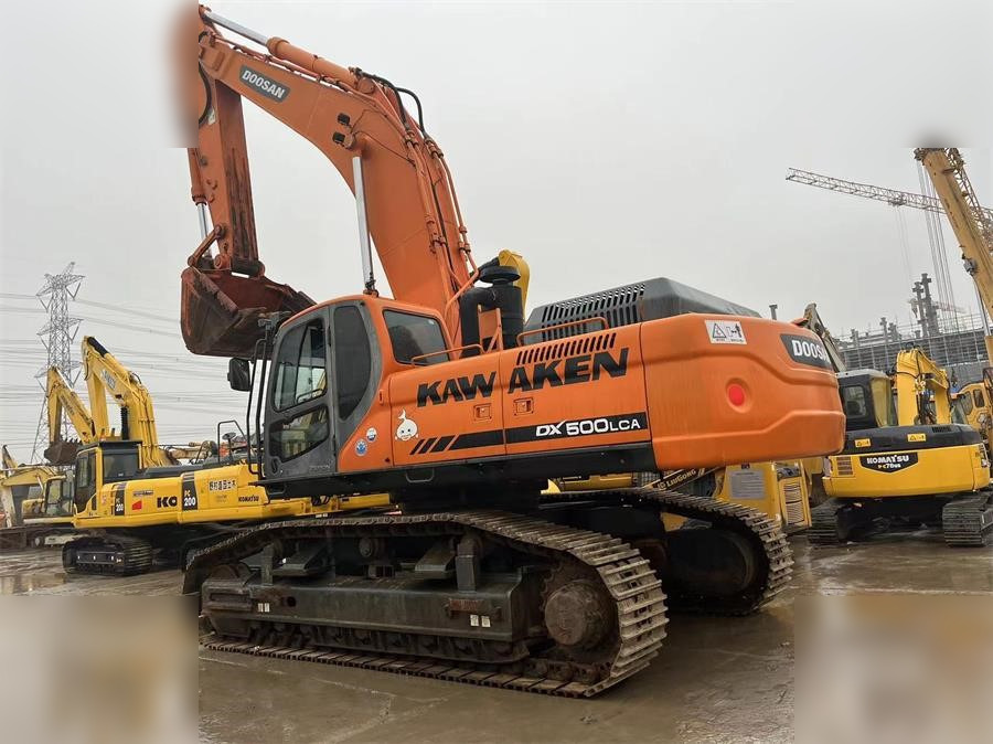 DOOSAN DX500 LCA - Excavadora de cadenas: foto 1 DOOSAN DX500 LCA - Excavadora de cadenas: foto 1