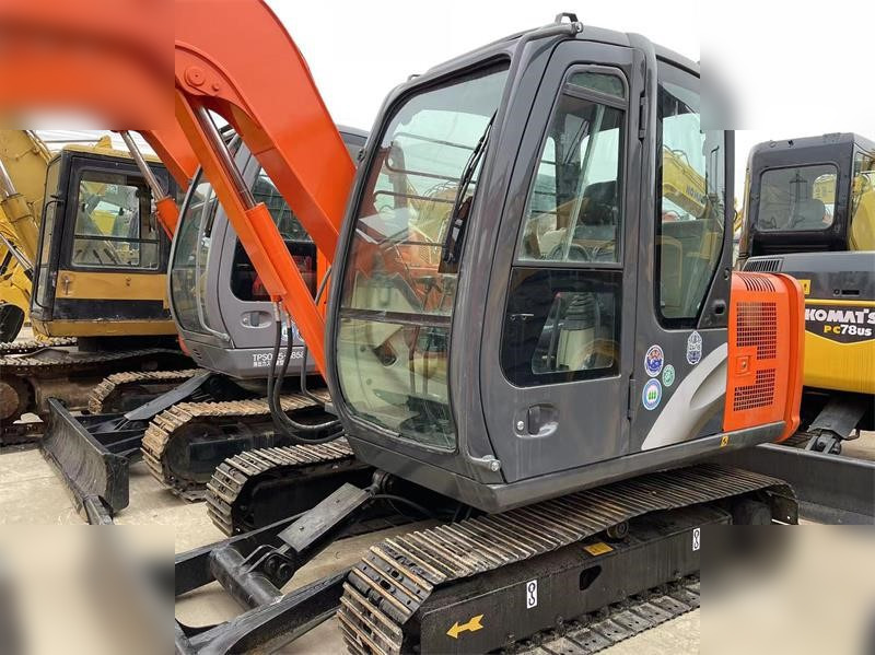 HITACHI ZX60 - Excavadora de cadenas: foto 1 HITACHI ZX60 - Excavadora de cadenas: foto 1