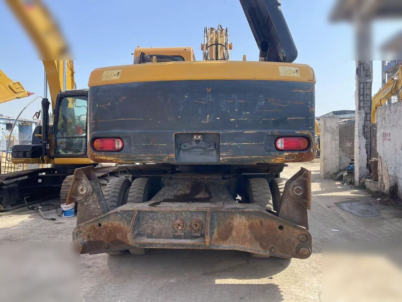 HYUNDAI ROBEX 210W-9 - Excavadora de ruedas: foto 5 HYUNDAI ROBEX 210W-9 - Excavadora de ruedas: foto 5