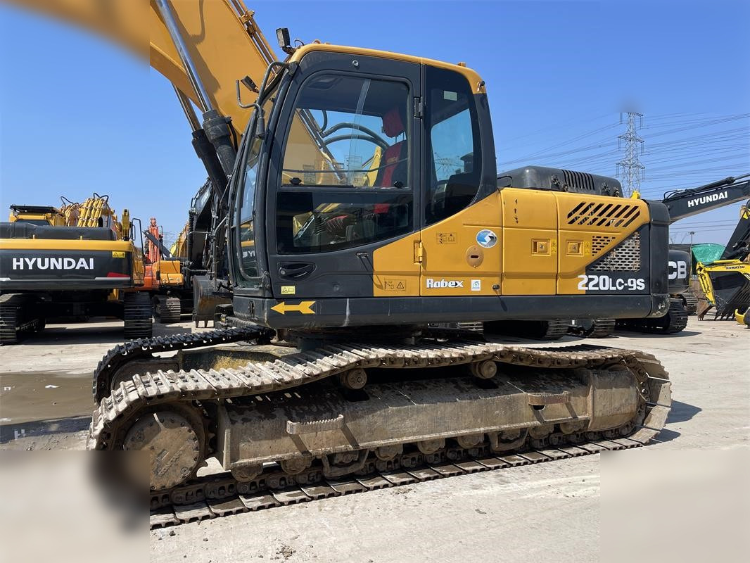 HYUNDAI ROBEX 220 LC-9S - Excavadora de cadenas: foto 5 HYUNDAI ROBEX 220 LC-9S - Excavadora de cadenas: foto 5