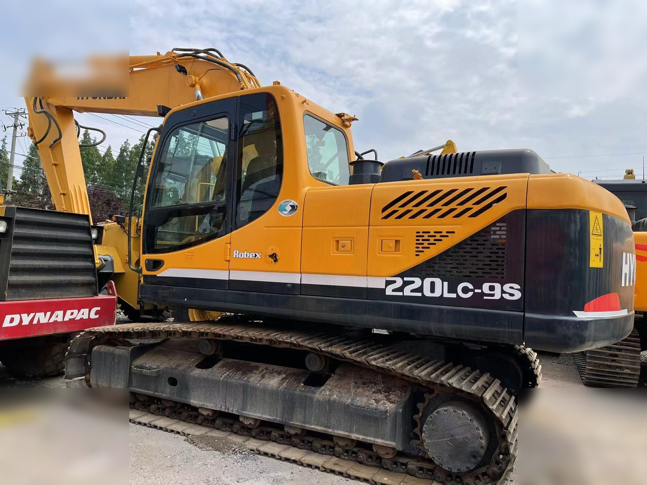 Excavadora de cadenas HYUNDAI ROBEX 220 LC-9S: foto 8