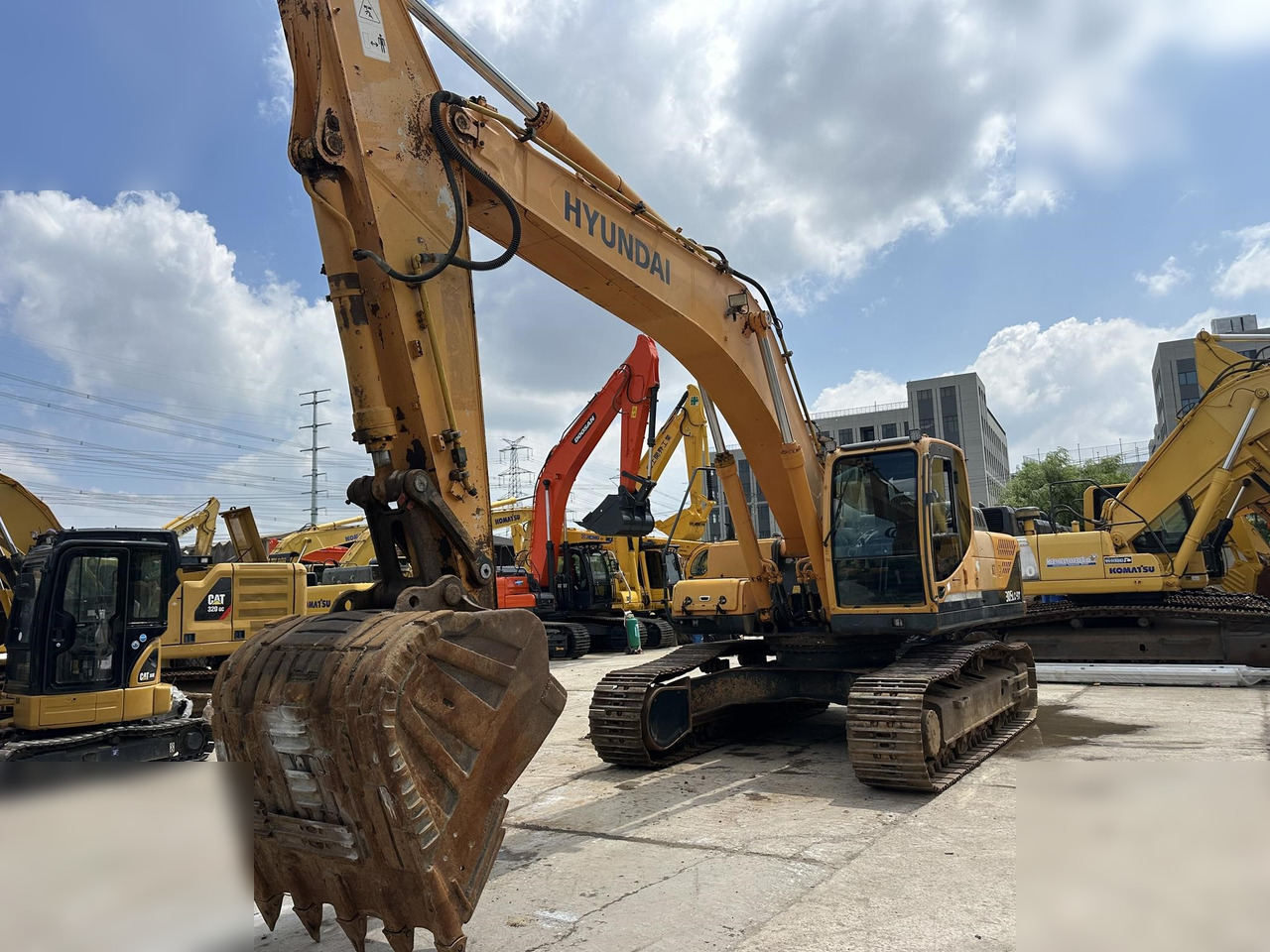 HYUNDAI ROBEX 305 LC-7 - Excavadora de cadenas: foto 4 HYUNDAI ROBEX 305 LC-7 - Excavadora de cadenas: foto 4