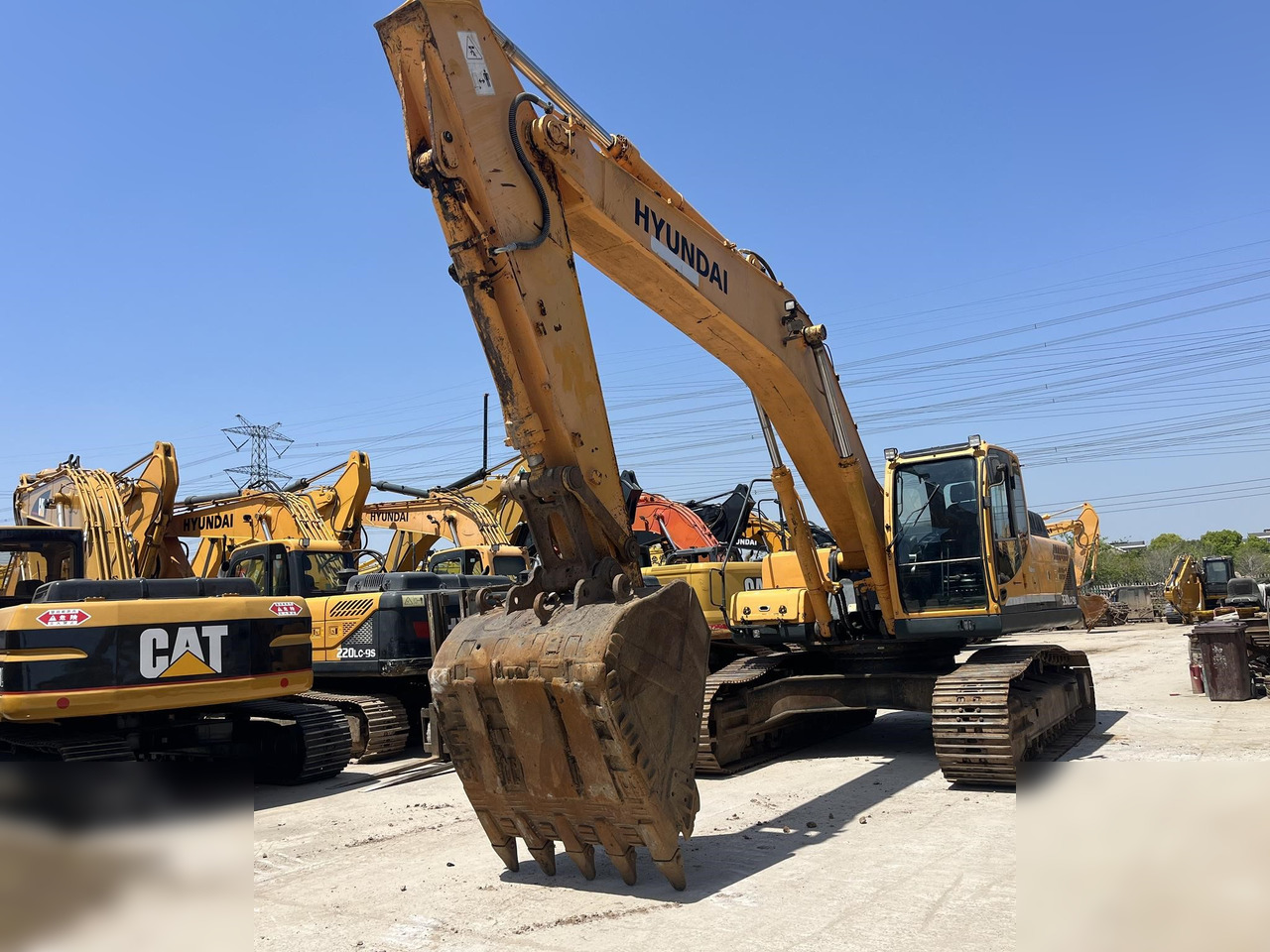 HYUNDAI ROBEX 330 LC-9S - Excavadora de cadenas: foto 3 HYUNDAI ROBEX 330 LC-9S - Excavadora de cadenas: foto 3