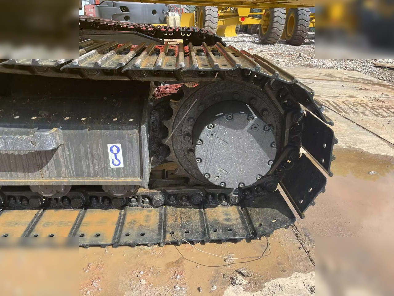 KOMATSU PC120-8 - Excavadora de cadenas: foto 5 KOMATSU PC120-8 - Excavadora de cadenas: foto 5