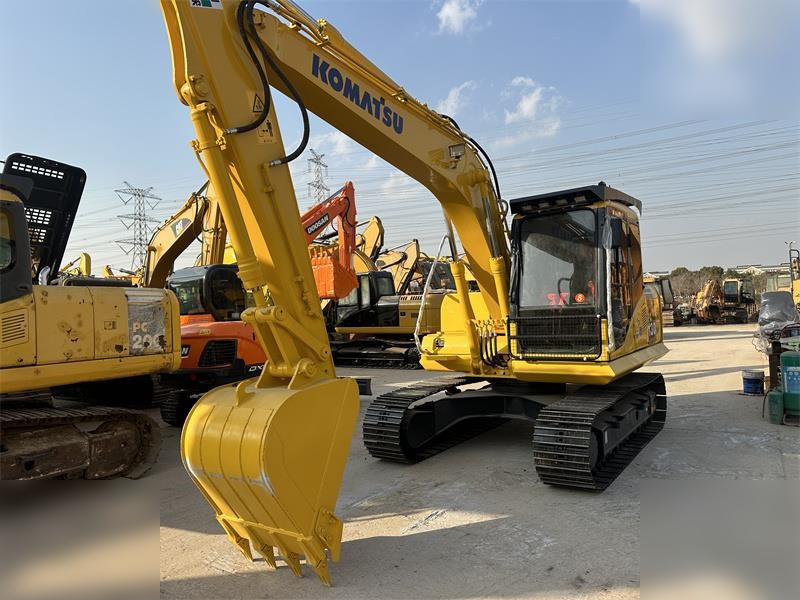 KOMATSU PC130-7 - Excavadora de cadenas: foto 4 KOMATSU PC130-7 - Excavadora de cadenas: foto 4