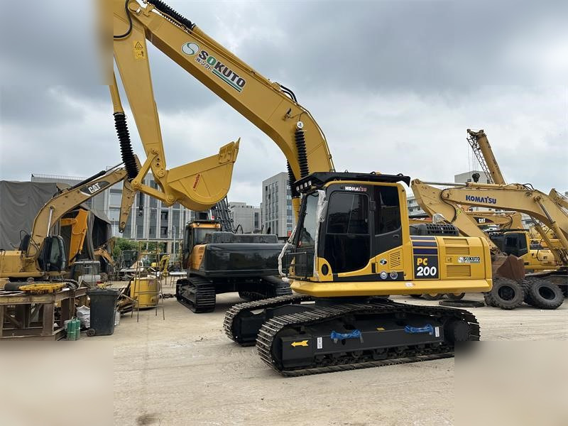 KOMATSU PC200-8 - Excavadora de cadenas: foto 4 KOMATSU PC200-8 - Excavadora de cadenas: foto 4