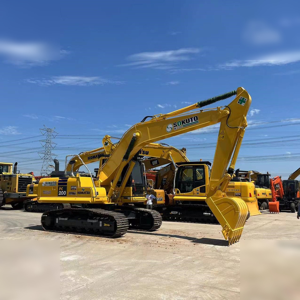 KOMATSU PC200-8 - Excavadora de cadenas: foto 1 KOMATSU PC200-8 - Excavadora de cadenas: foto 1