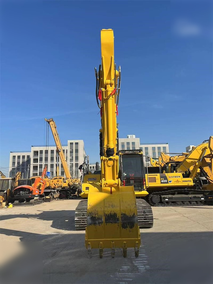 KOMATSU PC200-8N1 - Excavadora de cadenas: foto 4 KOMATSU PC200-8N1 - Excavadora de cadenas: foto 4