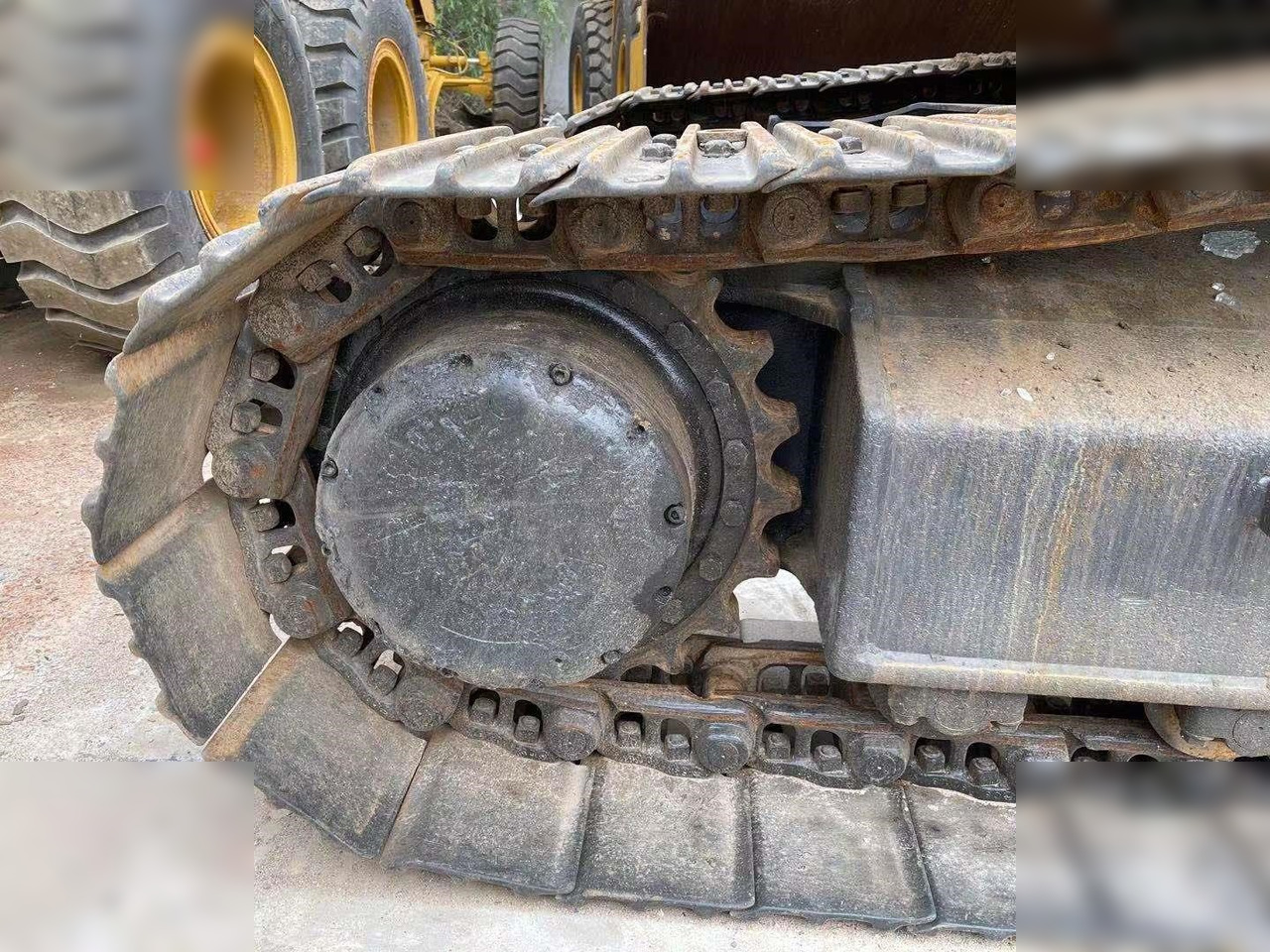 KOMATSU PC220-6 - Excavadora de cadenas: foto 3 KOMATSU PC220-6 - Excavadora de cadenas: foto 3