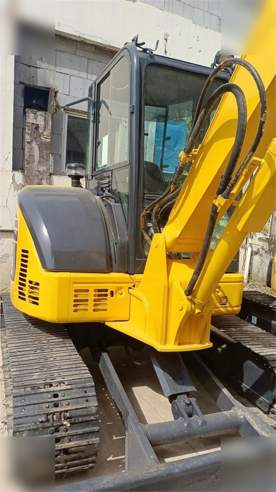 KOMATSU PC55MR-2 - Miniexcavadora: foto 2 KOMATSU PC55MR-2 - Miniexcavadora: foto 2