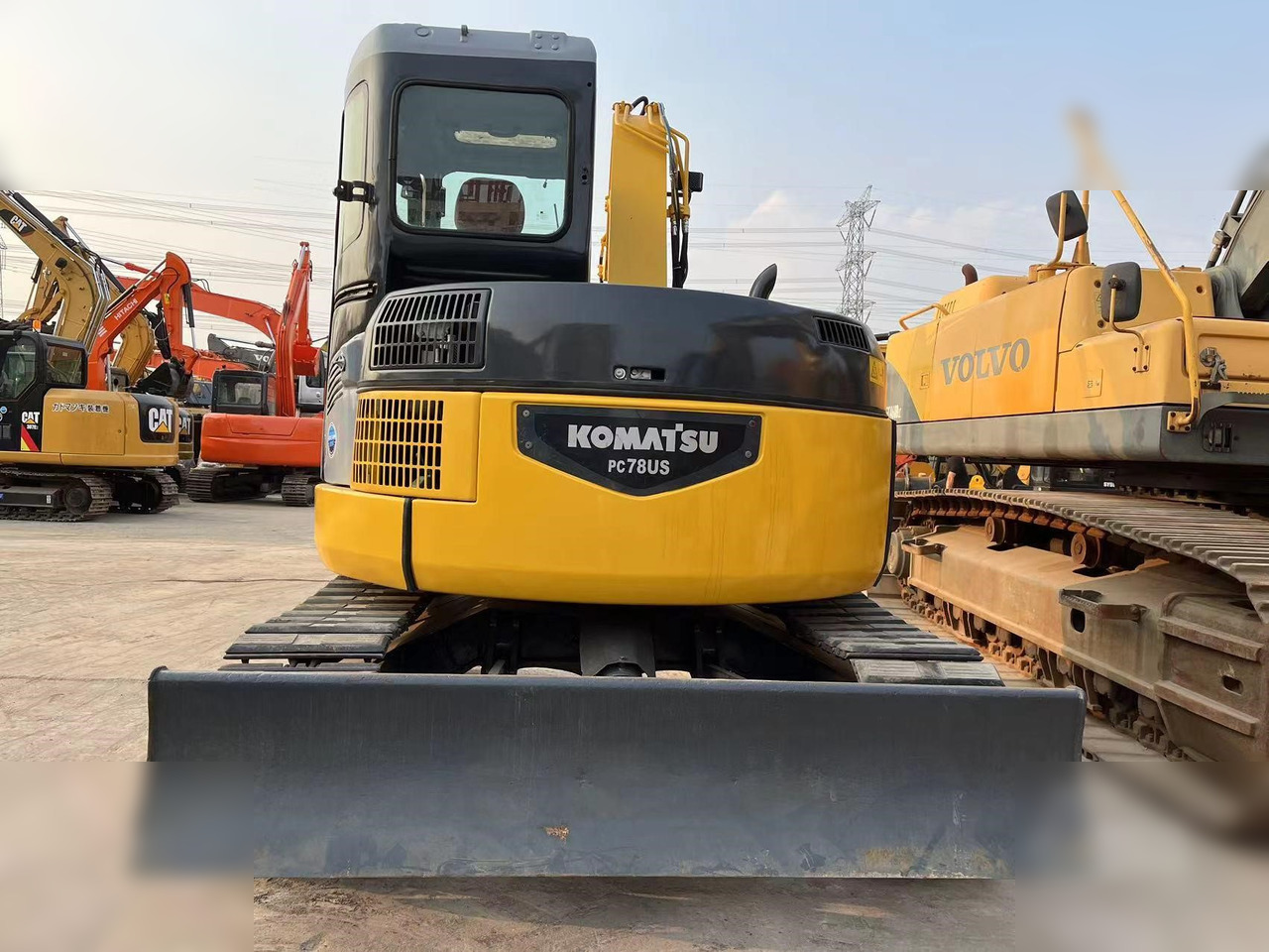 KOMATSU PC78US-6N0 - Excavadora de cadenas: foto 2 KOMATSU PC78US-6N0 - Excavadora de cadenas: foto 2