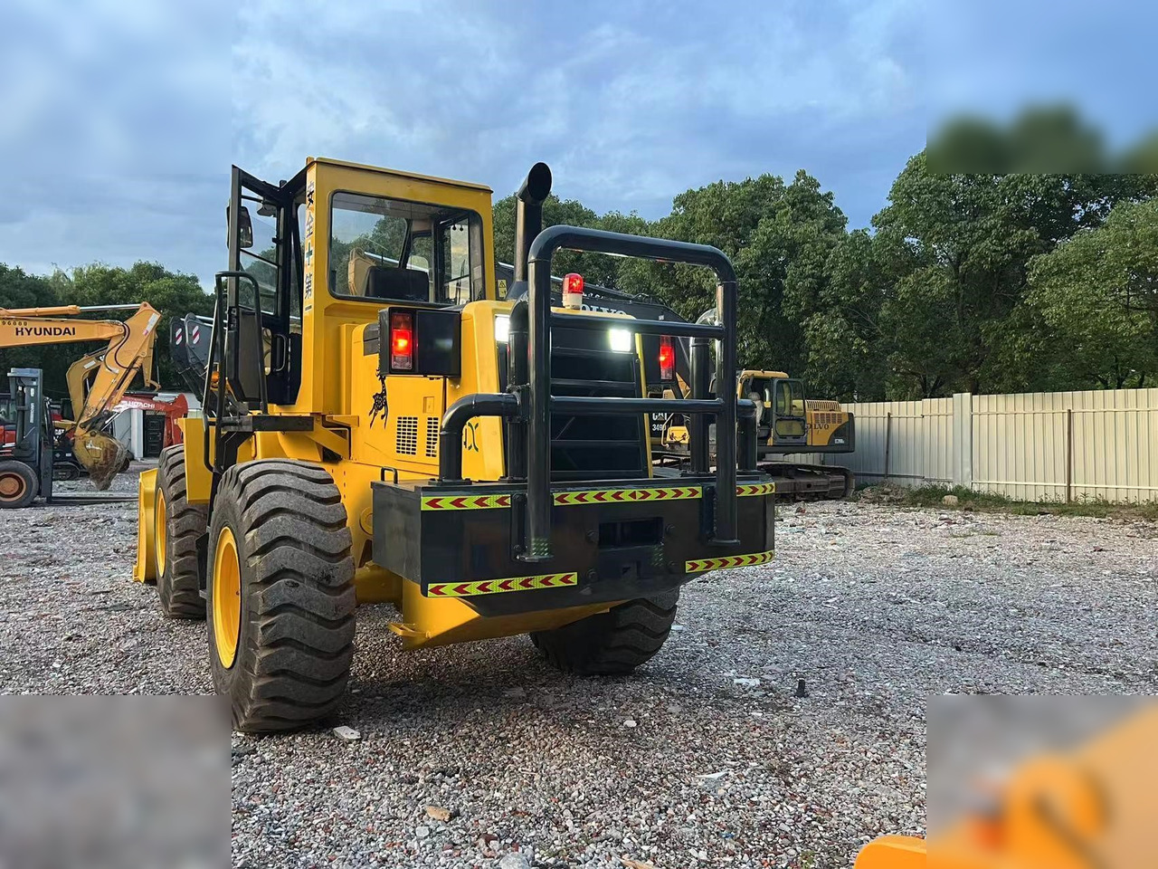 KOMATSU WA320-3 - Cargadora de ruedas: foto 4 KOMATSU WA320-3 - Cargadora de ruedas: foto 4