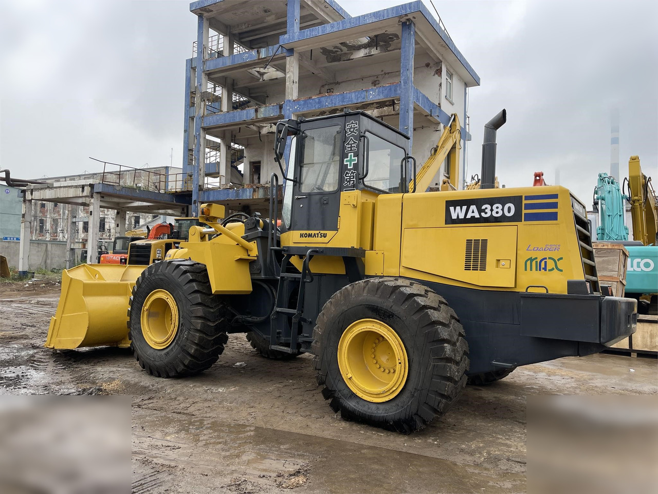KOMATSU WA380-3 - Cargadora de ruedas: foto 3 KOMATSU WA380-3 - Cargadora de ruedas: foto 3