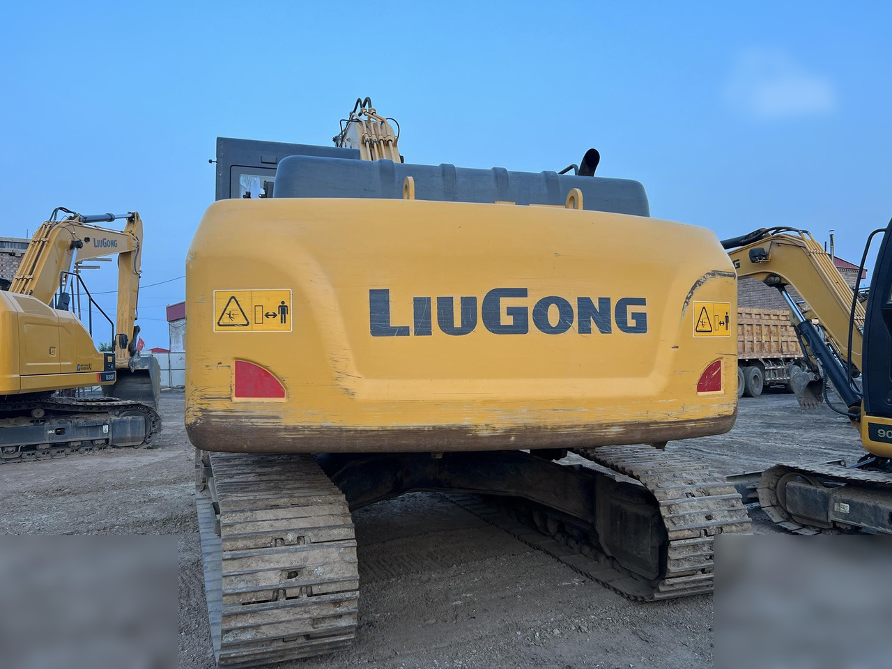 LIUGONG 922E - Excavadora de cadenas: foto 2 LIUGONG 922E - Excavadora de cadenas: foto 2