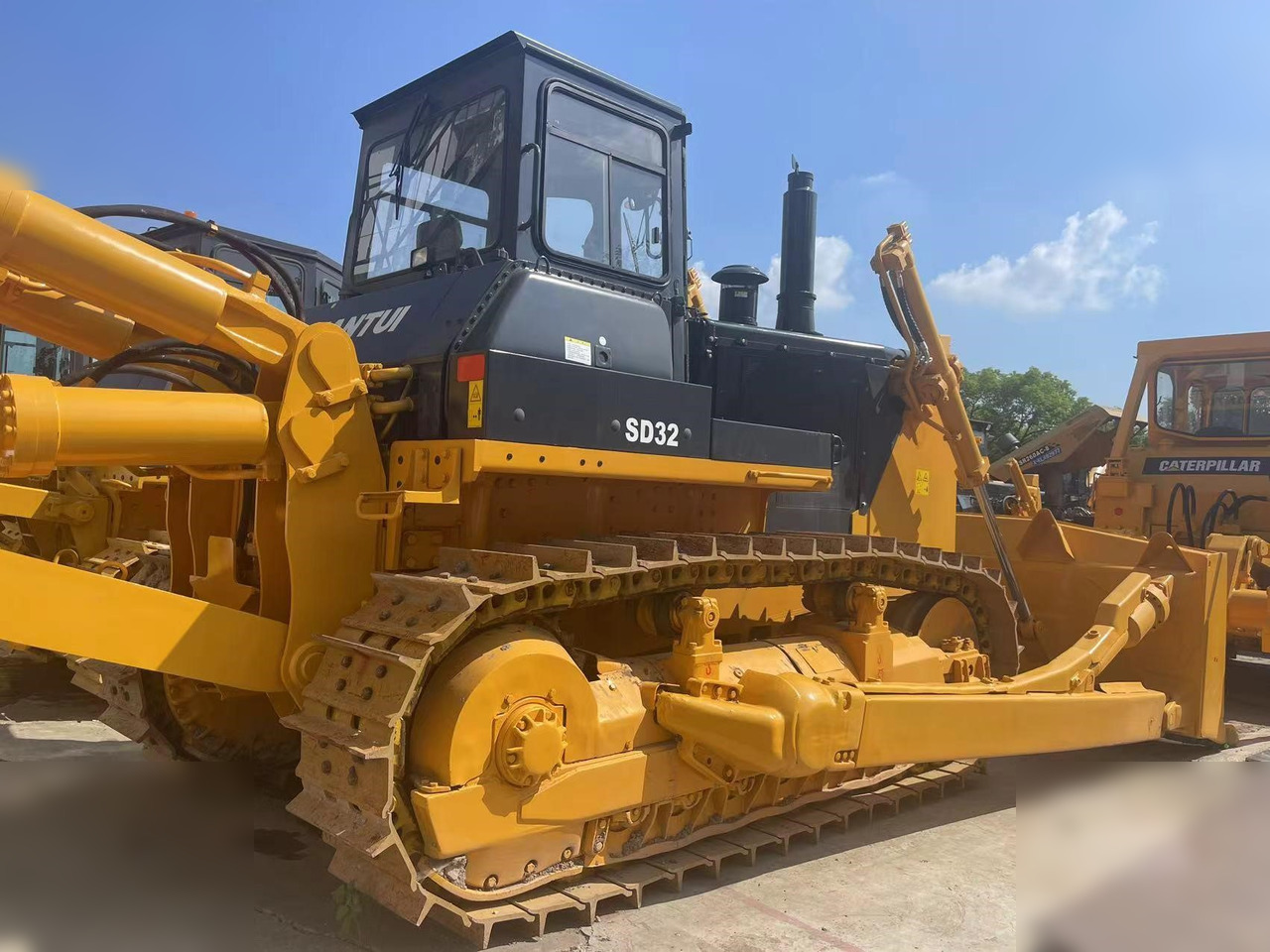 SHANTUI SD32 - Bulldozer: foto 2 SHANTUI SD32 - Bulldozer: foto 2