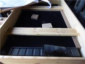 Kylare fabriksny passande Volvo A40 11033788 - Radiador para Maquinaria de construcción: foto 1 Kylare fabriksny passande Volvo A40 11033788 - Radiador para Maquinaria de construcción: foto 1