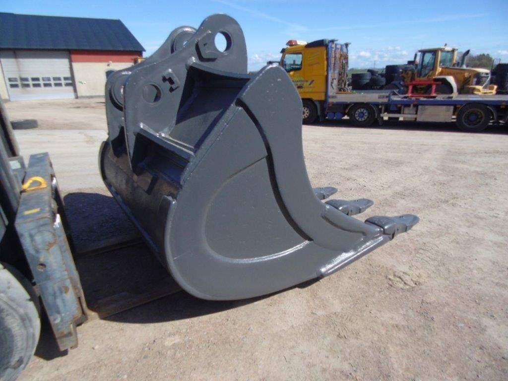 Skopa grävmaskin modell större B 2350 H 1800 D 20 - Cazo para Maquinaria de construcción: foto 2 Skopa grävmaskin modell större B 2350 H 1800 D 20 - Cazo para Maquinaria de construcción: foto 2